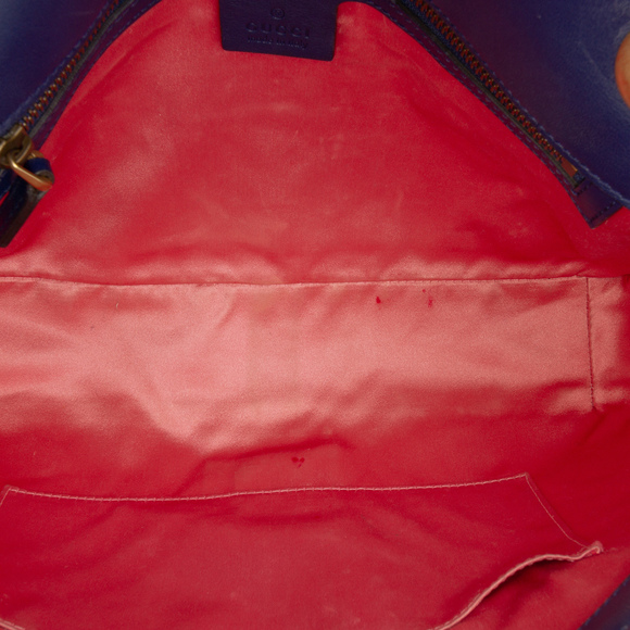 Pre-Loved Gucci Medium GG Marmont Matelasse Velvet Flap Crossbody - Picture 4 of 11